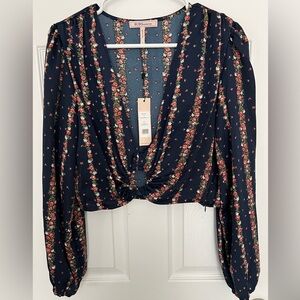 BCBG Generation Navy Blue Long Sleeve Floral Print Crop Top O-Ring V-Neck Large